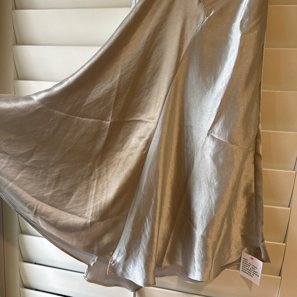 TOPSHOP NWT Silver Fishtail Asymmetric Hem Midi Satin Skirt 8 - Picture 6 of 12
